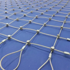Сетка нержавеющая тросовая с параллельным узловым креплением и квадратной ячейкой Н9 7х7 AISI 316 40х40х2 мм